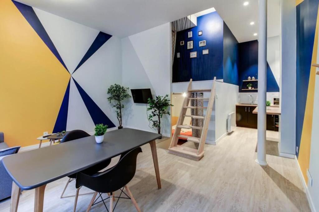 Le Berlier 60M2 + Cour Privee - Centre Historique Appartement Dijon Buitenkant foto